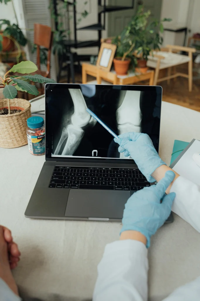 AI-Enhanced Surgical Planning & Imaging